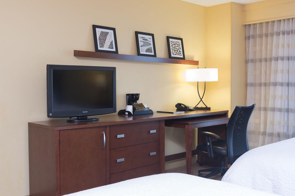 Hotel Courtyard Downtown 3*